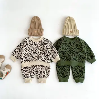 6956 Детский костюм 2023, Осенний Новый Милый костюм для мальчика, свитер с леопардовым принтом + брюки из чистого хлопка, костюм-двойка для девочки.