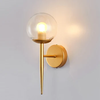 Европейский настенный светильник Простой и креативный Золотистый стеклянный шар Прикроватные бра Гостиная Спальня Настенный светильник Проход