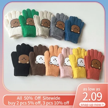 Утепленные детские вязаные перчатки для девочек и мальчиков, зимняя грелка для рук, Мягкие шерстяные детские перчатки, варежки на пять пальцев с мультяшным мишкой